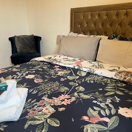 Grand Bleu - London - Next To Piccadilly Line Tube Station & Brand New Facilities Hotel Luaran gambar