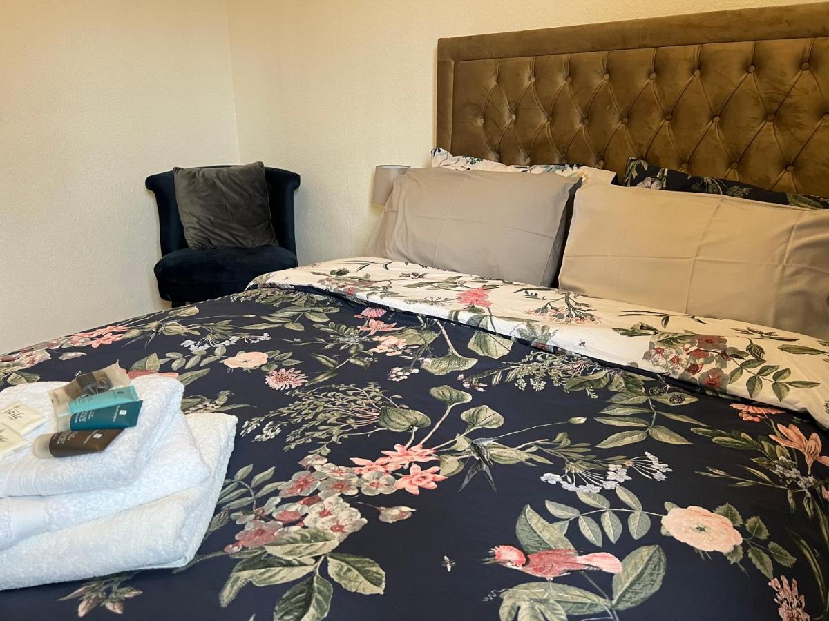 Grand Bleu - London - Next To Piccadilly Line Tube Station & Brand New Facilities Hotel Luaran gambar