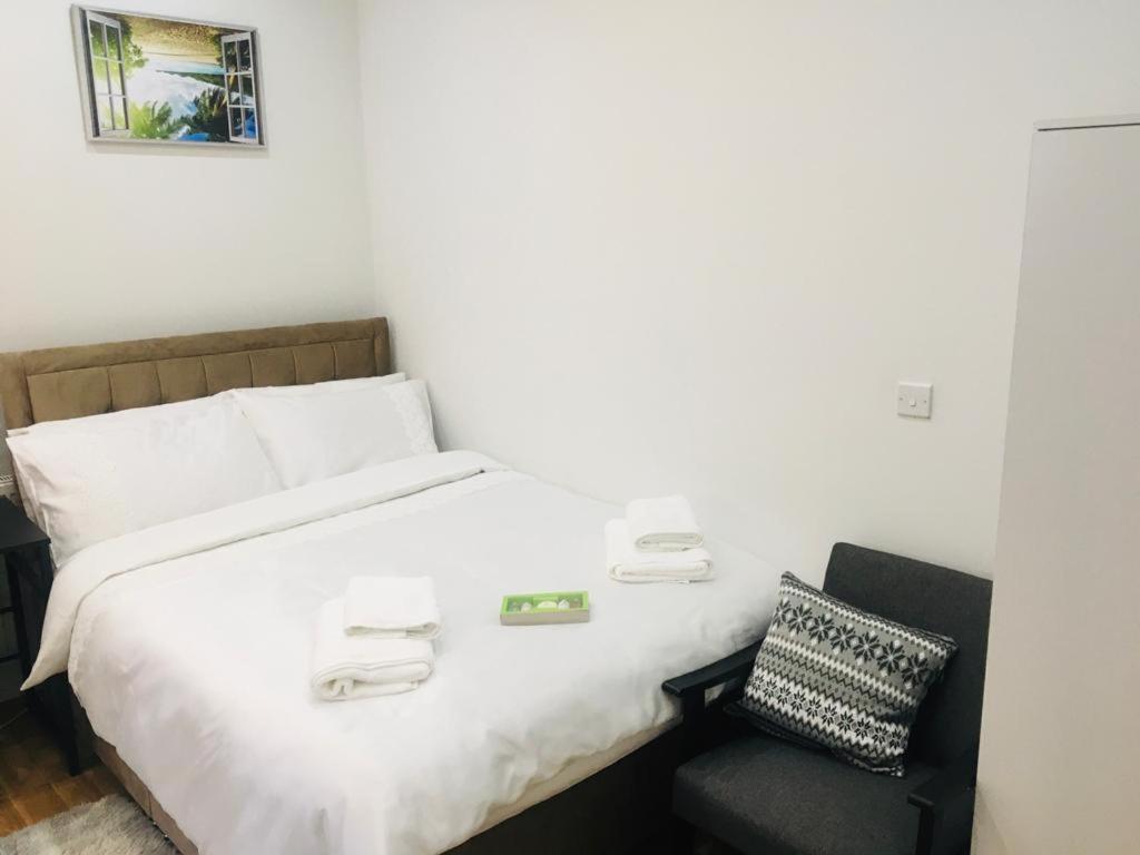Grand Bleu - London - Next To Piccadilly Line Tube Station & Brand New Facilities Hotel Luaran gambar